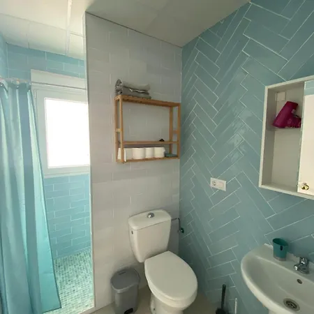 דירה Train Station Appartament חרז