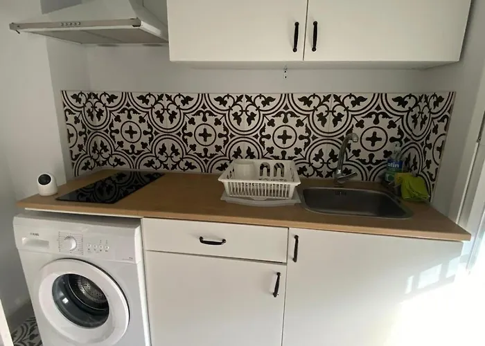 شقة Train Station Appartament جيريز