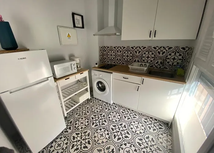 شقة Train Station Appartament