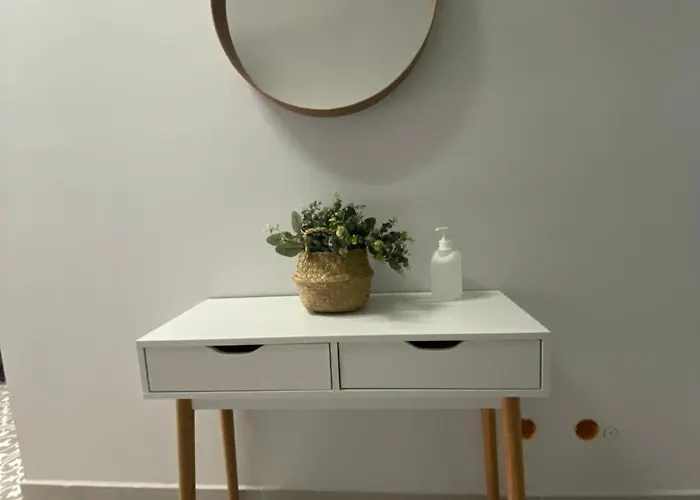 شقة Train Station Appartament جيريز